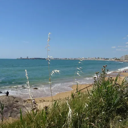 Cosy Proche Avec Balcon - Fr-1-92-822 *