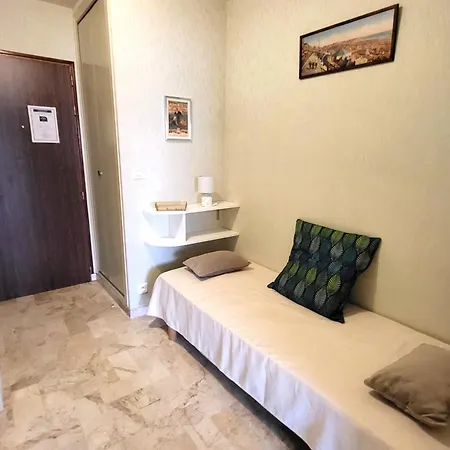 Cosy Proche Avec Balcon - Fr-1-92-822