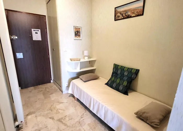 Cosy Proche Avec Balcon - Fr-1-92-822